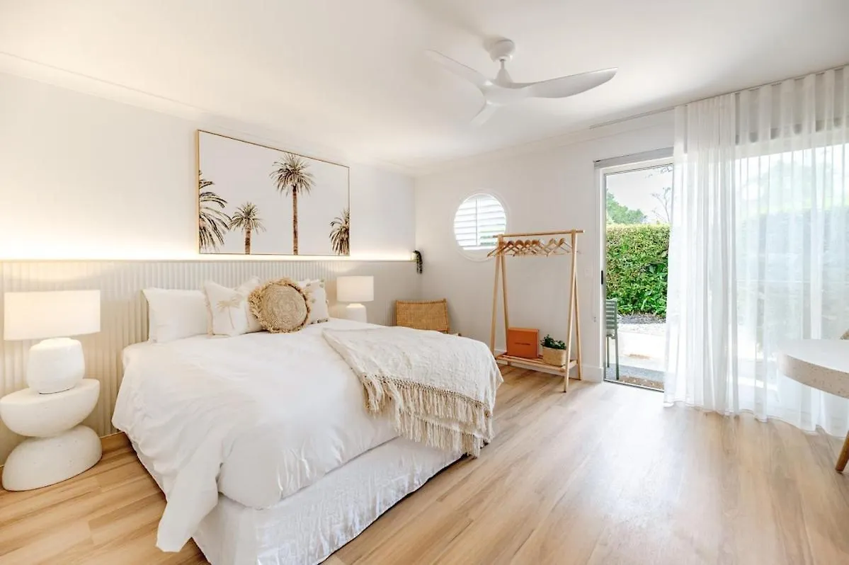 Noosa Palm Beach Retreat - Stylish Coastal Suite Noosaville
