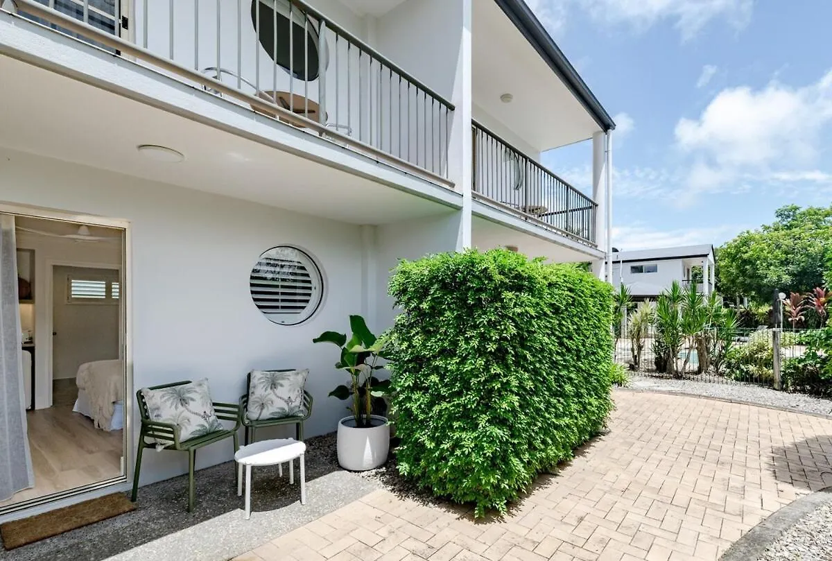 Apartment Noosa Palm Beach Retreat - Stylish Coastal Suite Noosaville