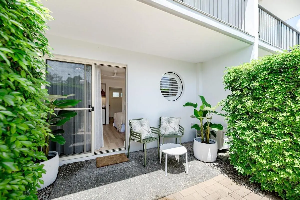 Noosa Palm Beach Retreat - Stylish Coastal Suite Noosaville Apartment
